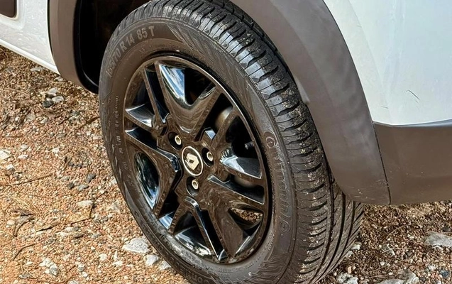 imagem-https://www.socarrao.com.br/sc-vehicle-images-prod/3872517/1789561691139-8479611_9_B_98be06908b.jpeg