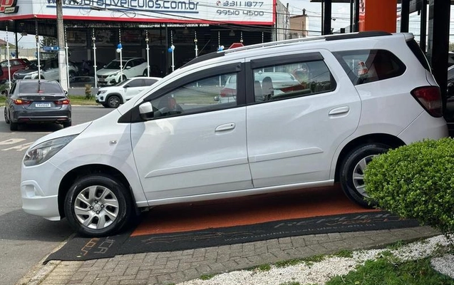 imagem-https://www.socarrao.com.br/sc-vehicle-images-prod/3872580/1789561847818-8480437_10_B_f8472e5f57.jpeg