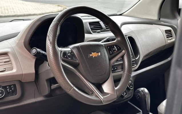 imagem-https://www.socarrao.com.br/sc-vehicle-images-prod/3872580/1789561847840-8480437_10_B_6296aca751.jpeg