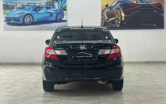 imagem-https://www.socarrao.com.br/sc-vehicle-images-prod/3872642/1789561942361-8418766_1_B_14f462f92e.jpeg