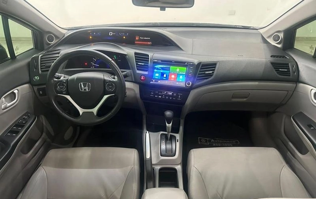 imagem-https://www.socarrao.com.br/sc-vehicle-images-prod/3872642/1789561942365-8418766_12_B_eb10bc9c29.jpeg