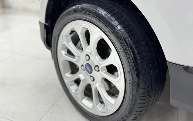 imagem-https://www.socarrao.com.br/sc-vehicle-images-prod/3872654/1789561983229-8473384_3_B_52bdc754a5.jpeg