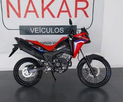 Honda SAHARA 300 RALLY ABS FLEX 2026 Vermelho — foto 1 de 3