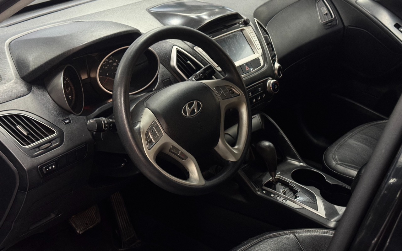 imagem-https://www.socarrao.com.br/sc-vehicle-images-prod/3872751/1789562193331-SU1HXzMzOTcuanBn.jpg