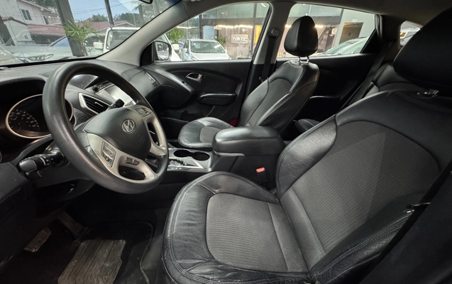 imagem-https://www.socarrao.com.br/sc-vehicle-images-prod/3872751/1789562193396-SU1HXzM0MDMuanBn.jpg