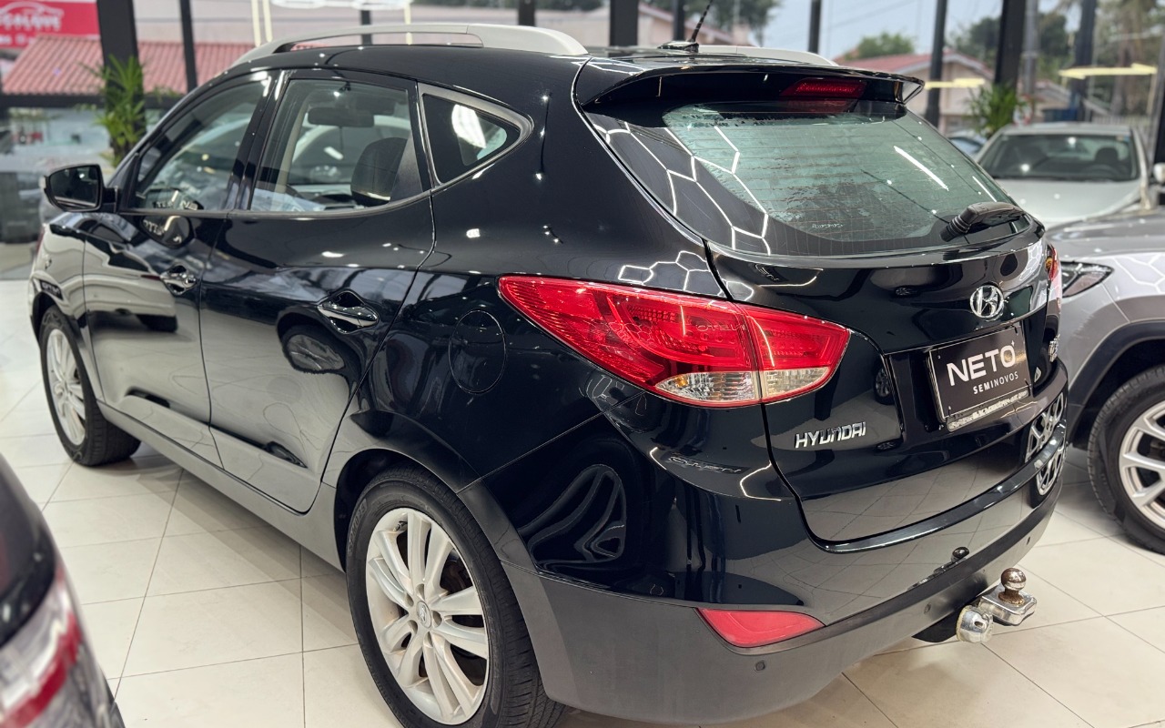 imagem-https://www.socarrao.com.br/sc-vehicle-images-prod/3872751/1789562194377-SU1HXzMzOTAuanBn.jpg