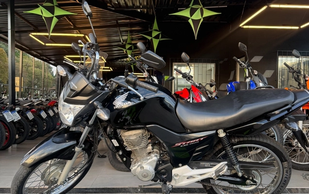 imagem-https://www.socarrao.com.br/sc-vehicle-images-prod/3872753/1789562246714-ODEzMjEyMjExXzE4MTI1MjI2NDQ1ODQyMjQ4XzczODk1Mzg0Nzk2MTQ3MTM5MzBfbi5qcGc.jpg