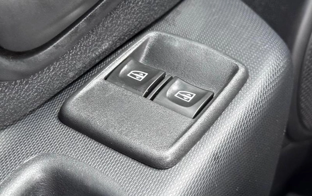 imagem-https://www.socarrao.com.br/sc-vehicle-images-prod/3872770/1789562232050-8461733_12_B_7c0efe48f1.jpeg