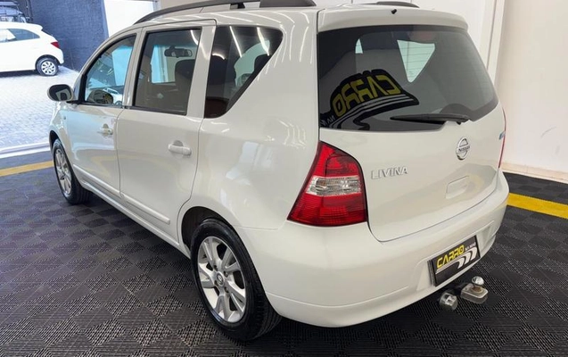imagem-https://www.socarrao.com.br/sc-vehicle-images-prod/3872798/1789562278723-8358050_7_B_4c073db354.jpeg