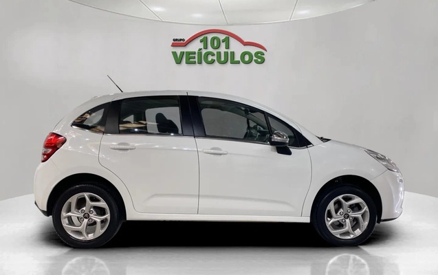 imagem-https://www.socarrao.com.br/sc-vehicle-images-prod/3873036/1789562775957-003_857291652ff95033e87c20416f5e5903.jpg