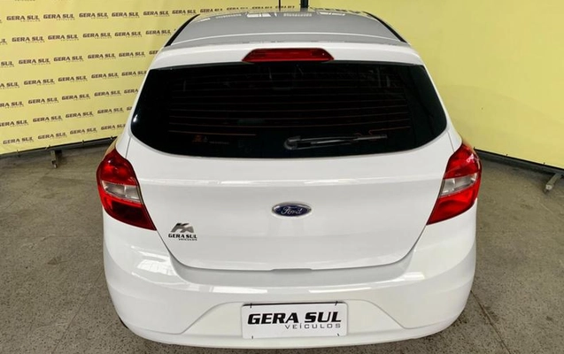 imagem-https://www.socarrao.com.br/sc-vehicle-images-prod/3873054/1789562814953-8377040_3_B_b2cc3265f2.jpeg