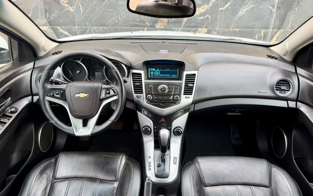 imagem-https://www.socarrao.com.br/sc-vehicle-images-prod/3873098/1789738749882-gb-3a7f79a.jpeg