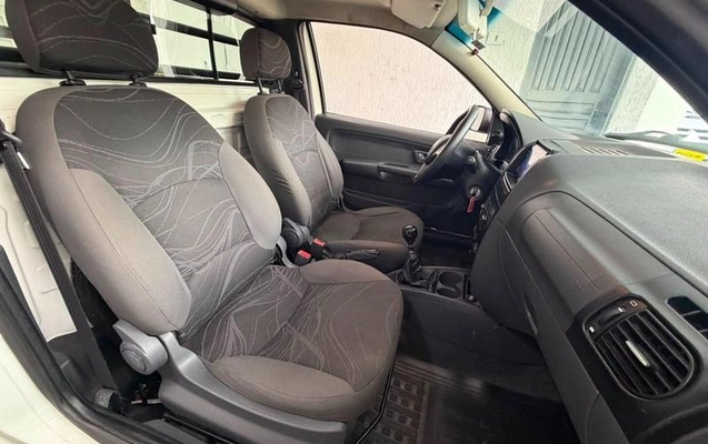 imagem-https://www.socarrao.com.br/sc-vehicle-images-prod/3873284/1789563160266-8449622_2_B_2f374a801b.jpeg