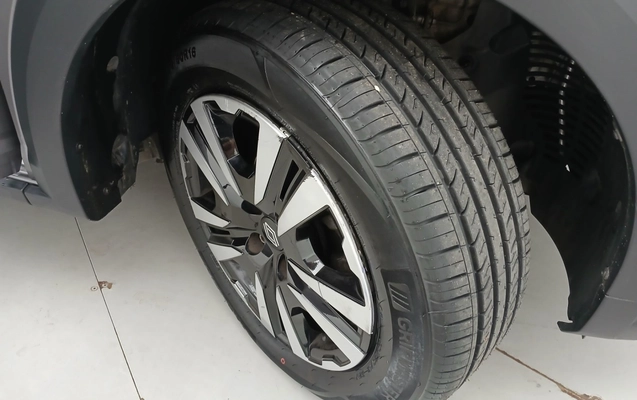 imagem-https://www.socarrao.com.br/sc-vehicle-images-prod/3873394/1789563390927-2_083957.jpg