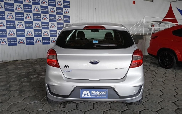 imagem-https://www.socarrao.com.br/sc-vehicle-images-prod/3873706/1789564117659-253e7ef1-3a30-4769-863c-4b91d754859d20260916094829.jpeg