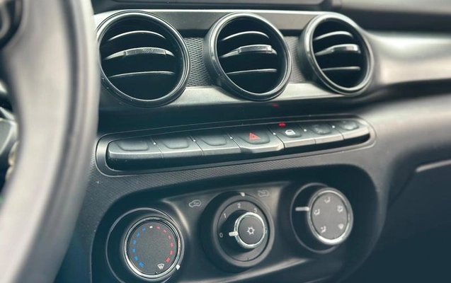 imagem-https://www.socarrao.com.br/sc-vehicle-images-prod/3873710/1789564129799-8415112_11_B_3372ba16fc.jpeg