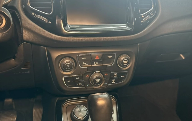 imagem-https://www.socarrao.com.br/sc-vehicle-images-prod/3873731/1789564234949-V2hhdHNBcHAgSW1hZ2UgMjAyNi0wOS0xNSBhdCAxMC4yMi4wNSAoMSkuanBlZw.jpeg