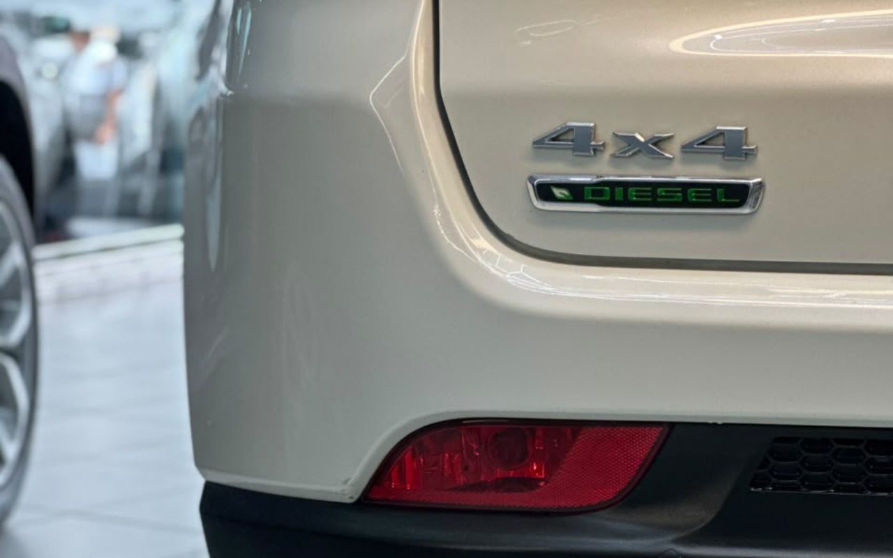 imagem-https://www.socarrao.com.br/sc-vehicle-images-prod/3873731/1789564235410-V2hhdHNBcHAgSW1hZ2UgMjAyNi0wOS0xNSBhdCAxMC4yMi4wNi5qcGVn.jpeg