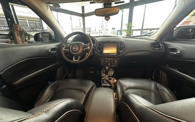 imagem-https://www.socarrao.com.br/sc-vehicle-images-prod/3873731/1789564235776-V2hhdHNBcHAgSW1hZ2UgMjAyNi0wOS0xNSBhdCAxMC4yMi4wNCAoMSkuanBlZw.jpeg