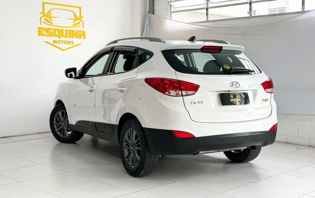 imagem-https://www.socarrao.com.br/sc-vehicle-images-prod/3873830/1789564468857-9e7a8193f84d4c0fb5b3f911ba981179_1789564403459.jpg