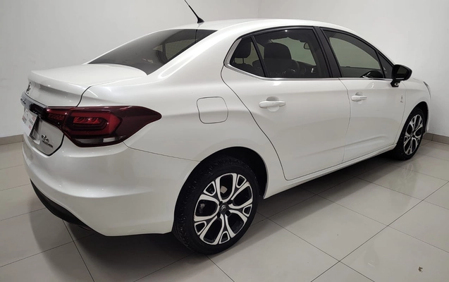 imagem-https://www.socarrao.com.br/sc-vehicle-images-prod/3873861/1789564543415-974e5c16b8714230b3b6759760b80df9_1789564492595.jpg