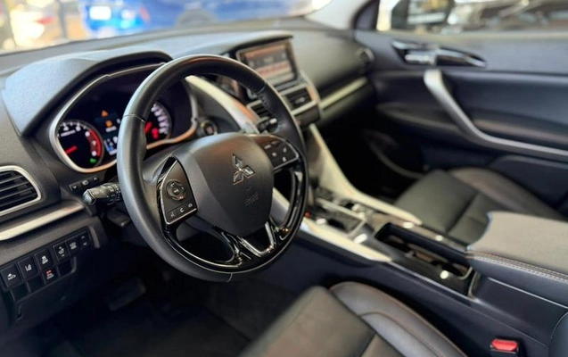 imagem-https://www.socarrao.com.br/sc-vehicle-images-prod/3873892/1789564666340-8433348_8_B_0e93637a30.jpeg