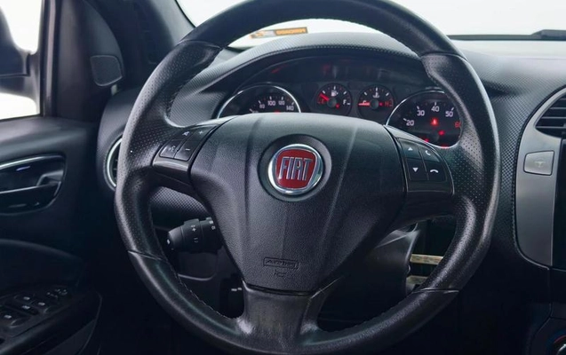 imagem-https://www.socarrao.com.br/sc-vehicle-images-prod/3873935/1789564752730-8368093_17_B_4027ca873b.jpeg