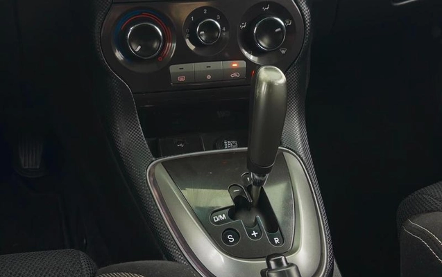 imagem-https://www.socarrao.com.br/sc-vehicle-images-prod/3873935/1789564752736-8368093_15_B_3fcda87aa8.jpeg