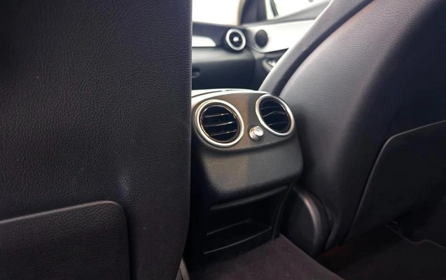 imagem-https://www.socarrao.com.br/sc-vehicle-images-prod/3873938/1789596065245-8317900_19_B_691910b8f1.jpeg