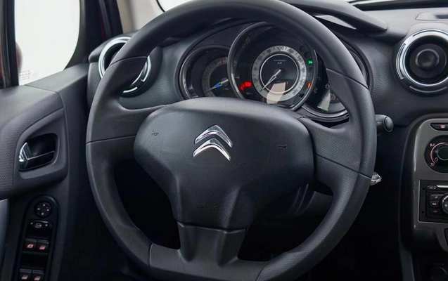 imagem-https://www.socarrao.com.br/sc-vehicle-images-prod/3873946/1789564782564-8387187_15_B_8c9e890940.jpeg
