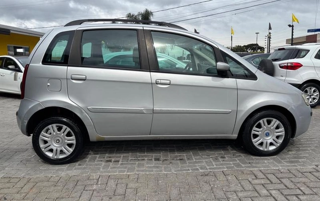 imagem-https://www.socarrao.com.br/sc-vehicle-images-prod/3873999/1789564936713-8004906_4_B_759cb3c15a.jpeg