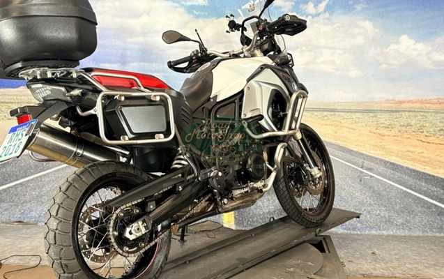 imagem-https://www.socarrao.com.br/sc-vehicle-images-prod/3874005/1789564946225-RjgwMCBBZHZlbnR1cmUgYnJhbmNhXzEwLmpwZw.jpg