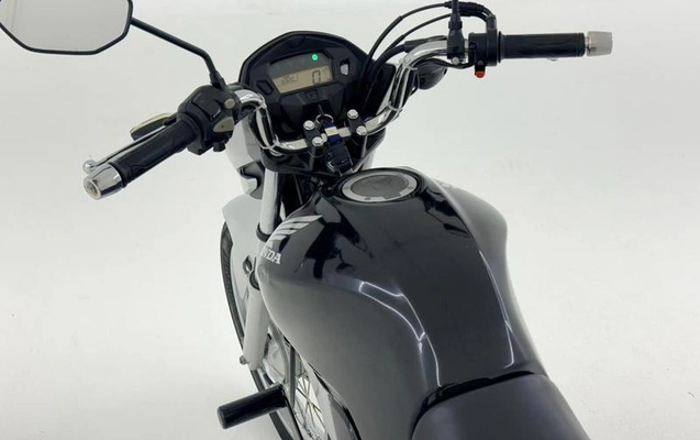imagem-https://www.socarrao.com.br/sc-vehicle-images-prod/3874020/1789564974196-8462178_5_B_287e6eb68d.jpeg
