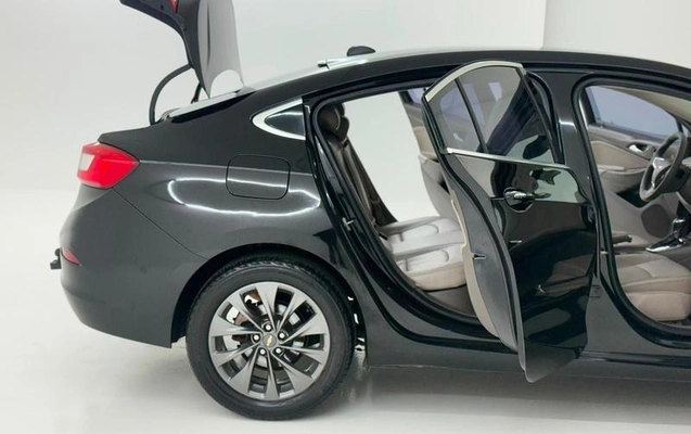 imagem-https://www.socarrao.com.br/sc-vehicle-images-prod/3874049/1789565039268-8382572_9_B_c3429a3db4.jpeg