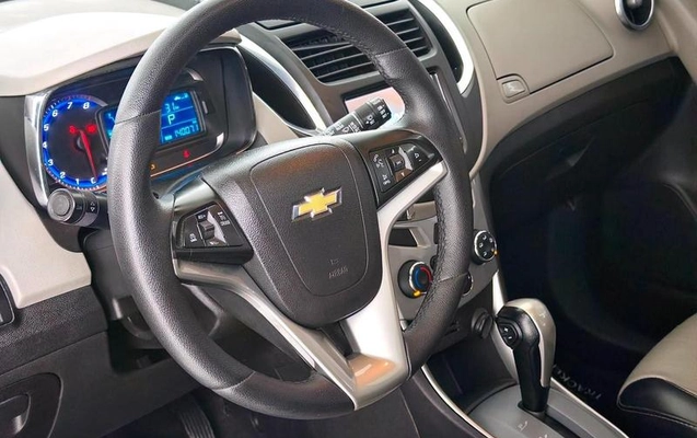 imagem-https://www.socarrao.com.br/sc-vehicle-images-prod/3874056/1789565058242-8251031_9_B_48c341463b.jpeg