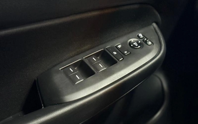 imagem-https://www.socarrao.com.br/sc-vehicle-images-prod/3874069/1789565095383-8160705_19_B_c5f1cde827.jpeg