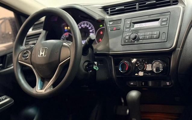 imagem-https://www.socarrao.com.br/sc-vehicle-images-prod/3874075/1789565115050-7333296_10_B_c914aa7782.jpeg