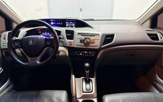 imagem-https://www.socarrao.com.br/sc-vehicle-images-prod/3874084/1789565124859-8013933_6_B_70530bcb5c.jpeg