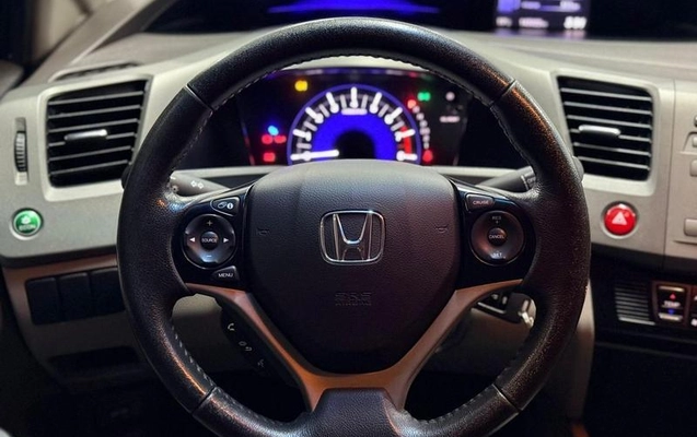 imagem-https://www.socarrao.com.br/sc-vehicle-images-prod/3874084/1789565124862-8013933_9_B_05e78b2158.jpeg