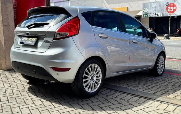 imagem-https://www.socarrao.com.br/sc-vehicle-images-prod/3874089/1789652103320-8478733_18_B_b0dc600058.jpeg