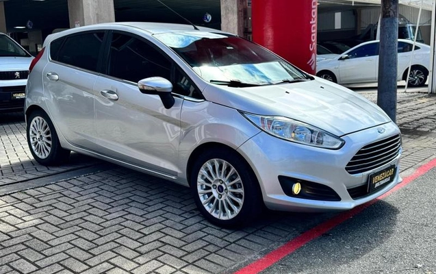 imagem-https://www.socarrao.com.br/sc-vehicle-images-prod/3874089/1789652103320-8478733_18_B_d5164c7c88.jpeg