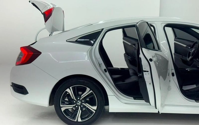 imagem-https://www.socarrao.com.br/sc-vehicle-images-prod/3874132/1789565218980-8227652_9_B_27ca89c9f5.jpeg