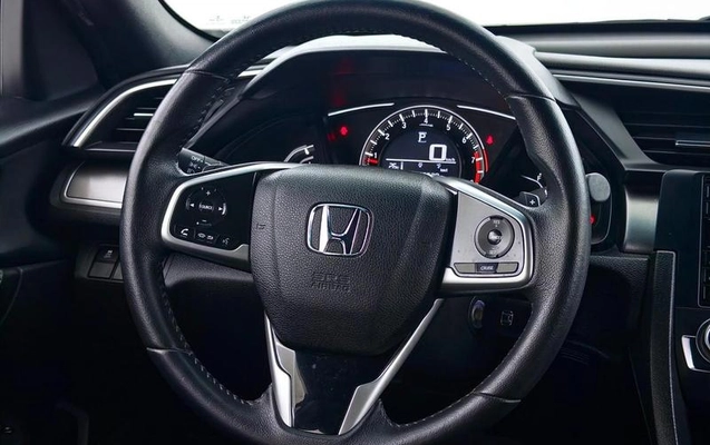 imagem-https://www.socarrao.com.br/sc-vehicle-images-prod/3874132/1789565218987-8227652_18_B_b710988a2e.jpeg