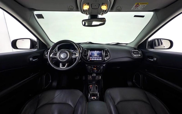 imagem-https://www.socarrao.com.br/sc-vehicle-images-prod/3874148/1789565277536-8317829_11_B_55c5450d20.jpeg
