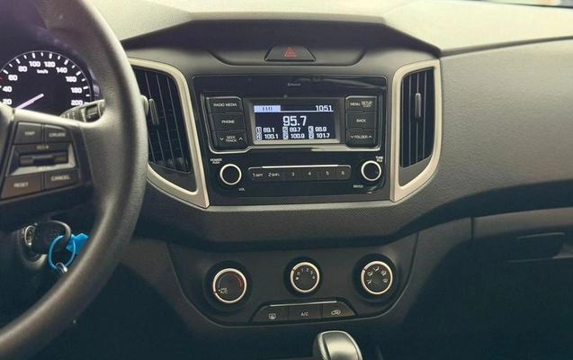 imagem-https://www.socarrao.com.br/sc-vehicle-images-prod/3874172/1789565313038-7744300_9_B_07b7d028a1.jpeg