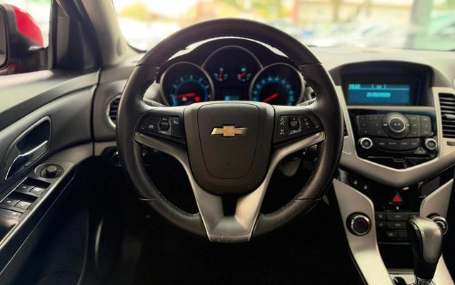 imagem-https://www.socarrao.com.br/sc-vehicle-images-prod/3874238/1789565399395-7813882_10_B_7cc563b112.jpeg
