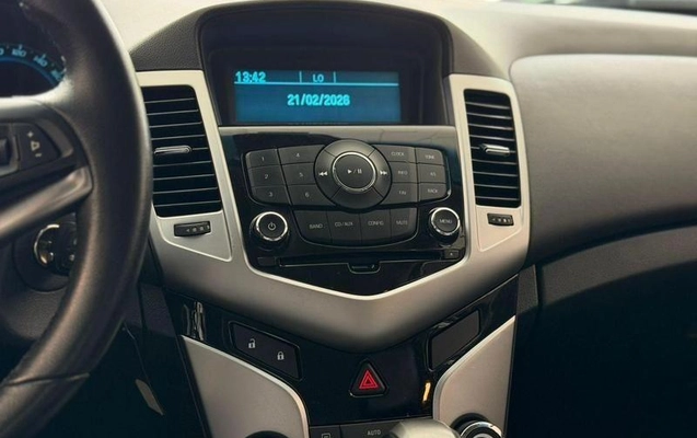 imagem-https://www.socarrao.com.br/sc-vehicle-images-prod/3874238/1789565399398-7813882_11_B_44a752145a.jpeg
