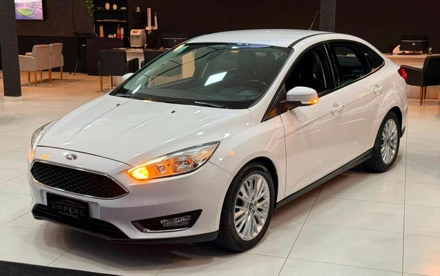 imagem-https://www.socarrao.com.br/sc-vehicle-images-prod/3874293/1789565455008-8193229_0_B_79f24d4be3.jpeg