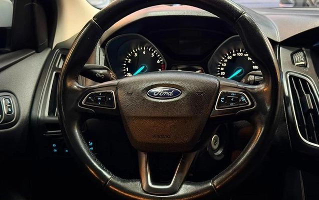 imagem-https://www.socarrao.com.br/sc-vehicle-images-prod/3874293/1789565455013-8193229_17_B_802a80dcdc.jpeg