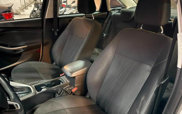 imagem-https://www.socarrao.com.br/sc-vehicle-images-prod/3874293/1789565455015-8193229_18_B_fb314f63f7.jpeg